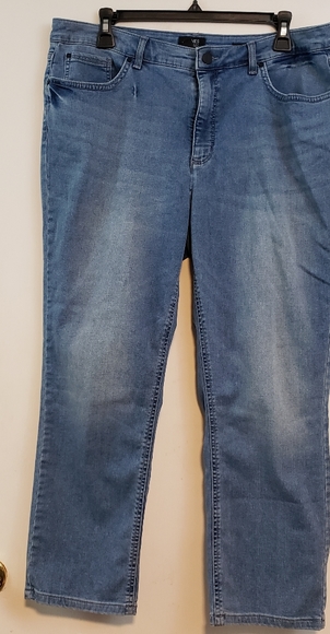 Jones of New York Lexington cuffed capri jeans - Picture 1 of 6